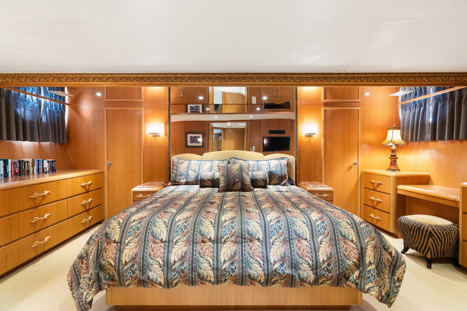Slide: The Image of Broward 96 Crown Jewel - 1996 Broward 96 Raised Pilothouse MY - Crown Jewel - 4931431