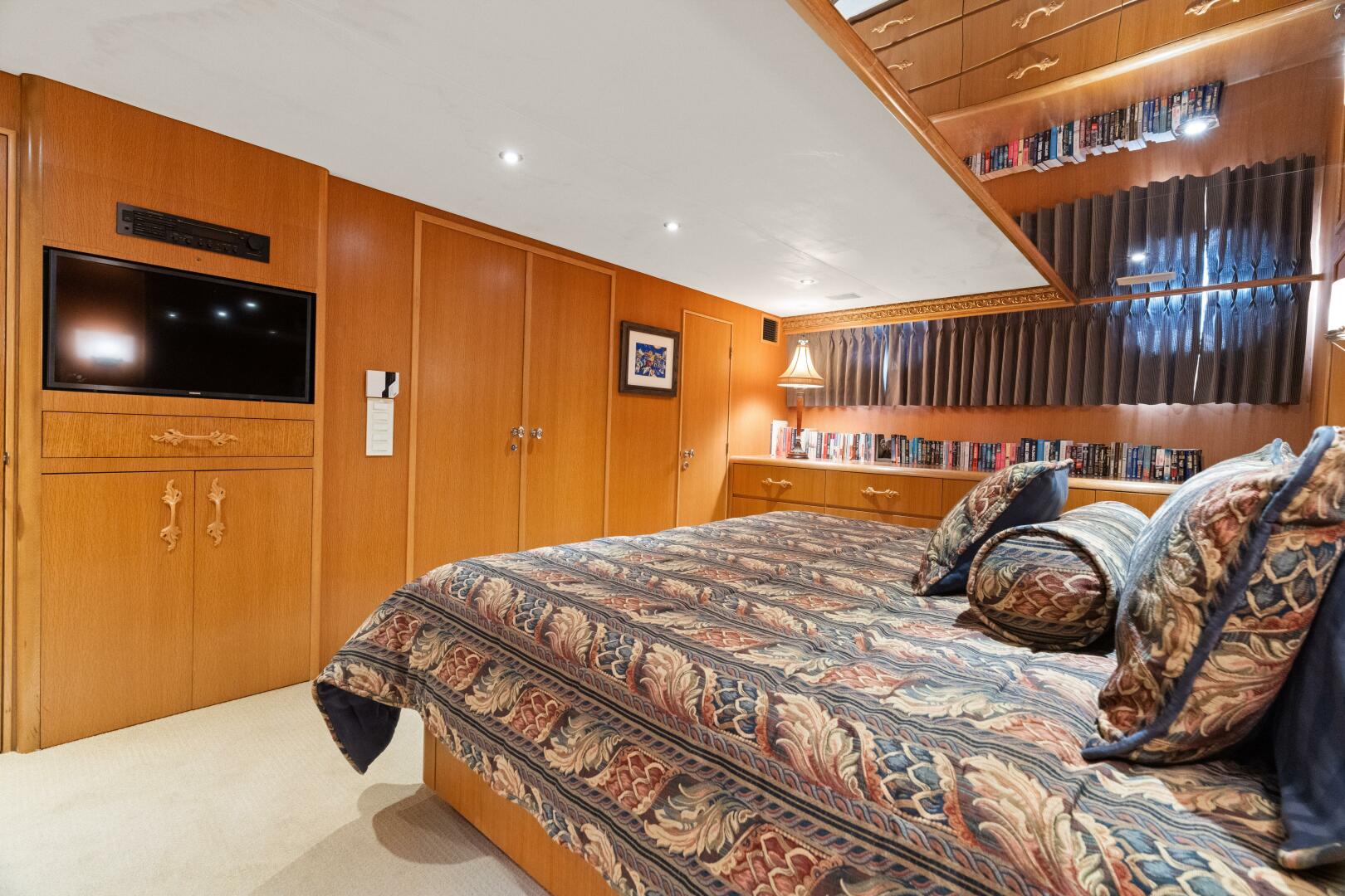 Slide: The Image of Broward 96 Crown Jewel - 1996 Broward 96 Raised Pilothouse MY - Crown Jewel - 4931432