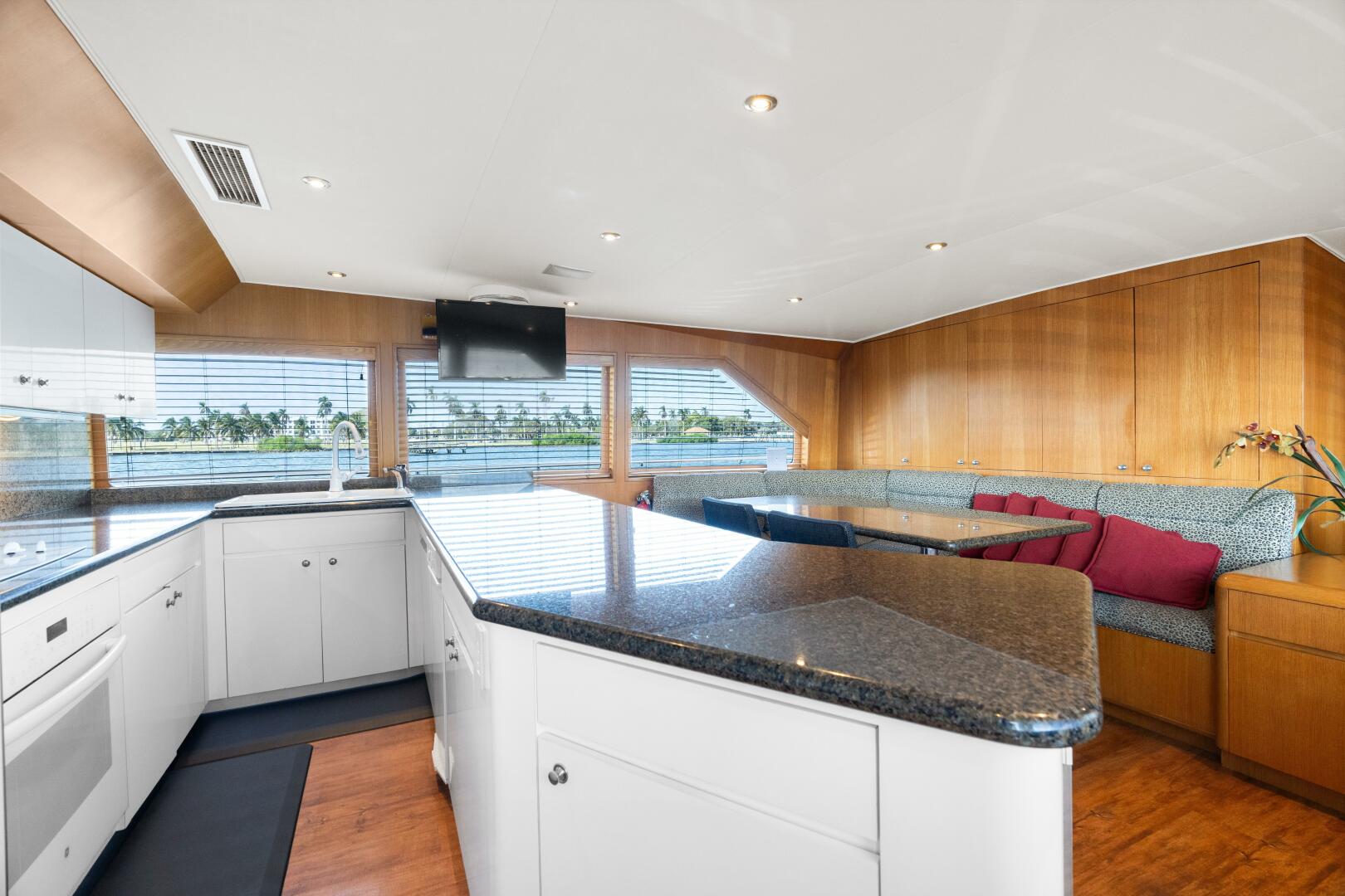 Slide: The Image of Broward 96 Crown Jewel -  1996 Broward 96 Raised Pilothouse MY - Crown Jewel - 4931390