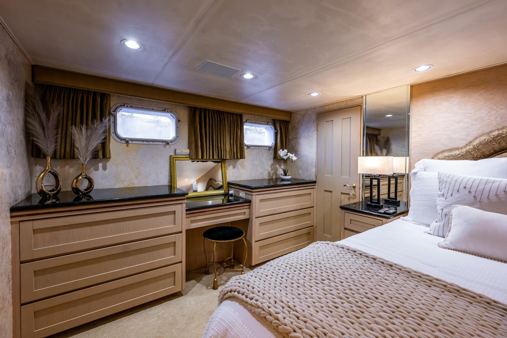 Slide: The Image of Broward Pilothouse 1991 - 5365771