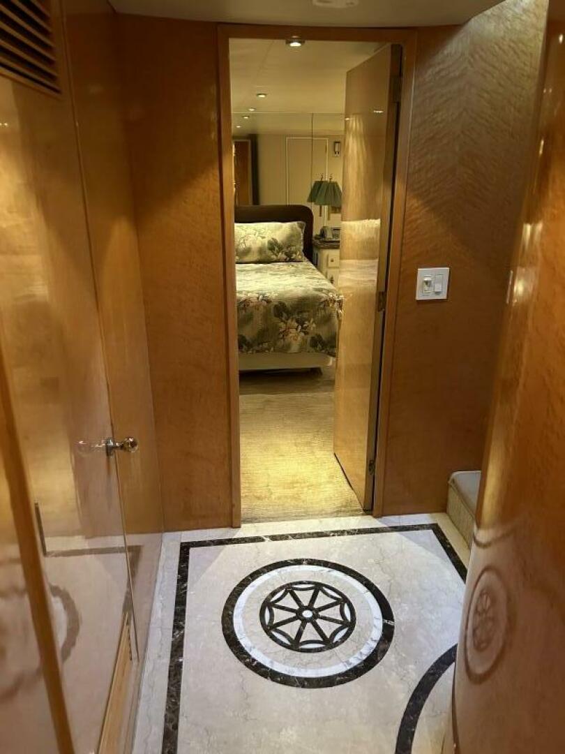 Slide: The Image of Broward Raised Pilothouse 1983 - 4045925