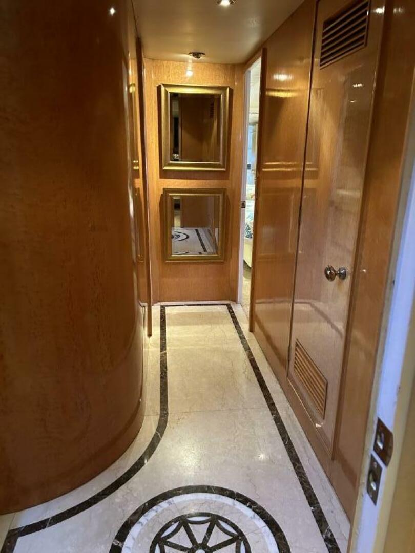 Slide: The Image of Broward Raised Pilothouse 1983 - 4045940