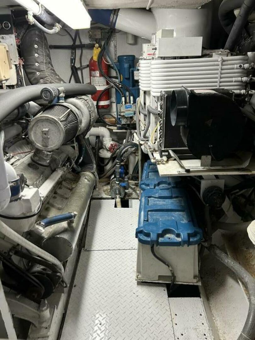 Slide: The Image of Broward Raised Pilothouse 1983 - 4045961