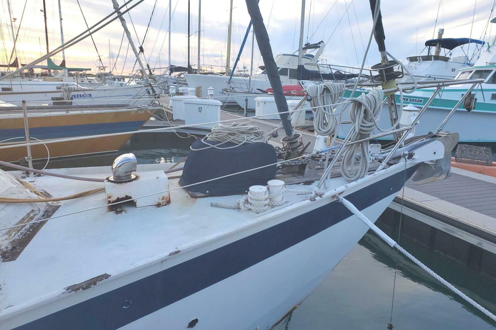Slide: The Image of Bruce Roberts Staysail Ketch 1982 - 5011205