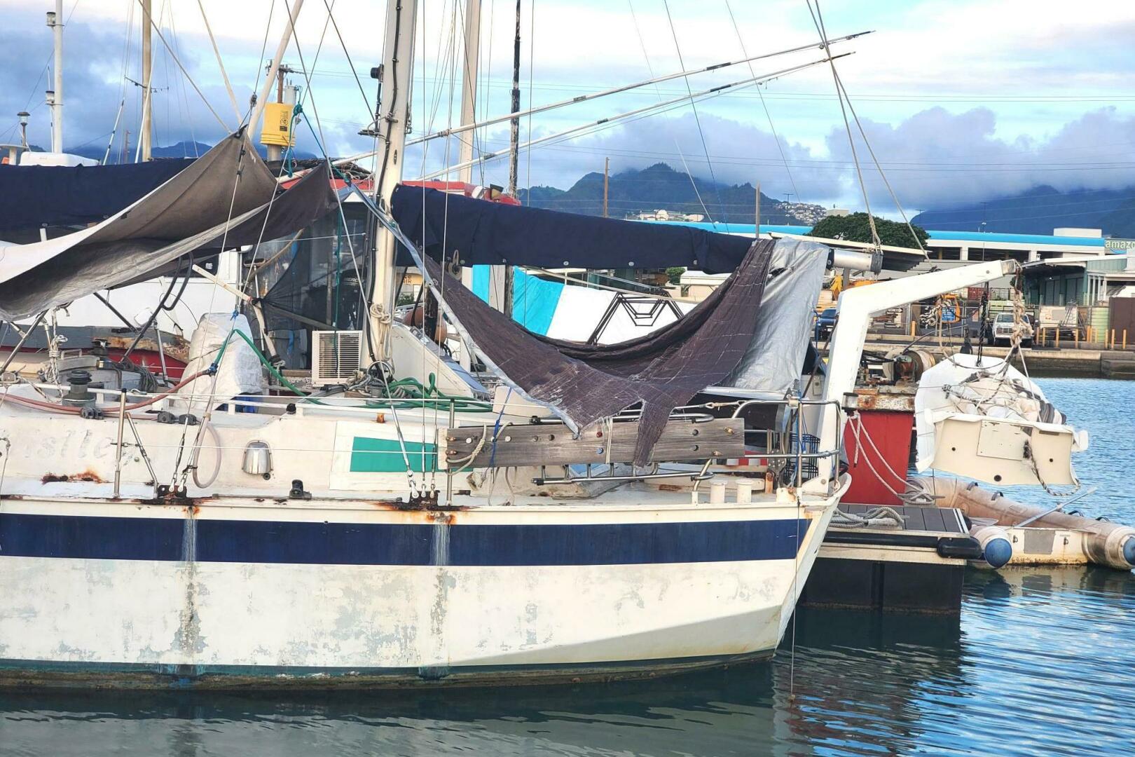 Slide: The Image of Bruce Roberts Staysail Ketch 1982 - 5011198