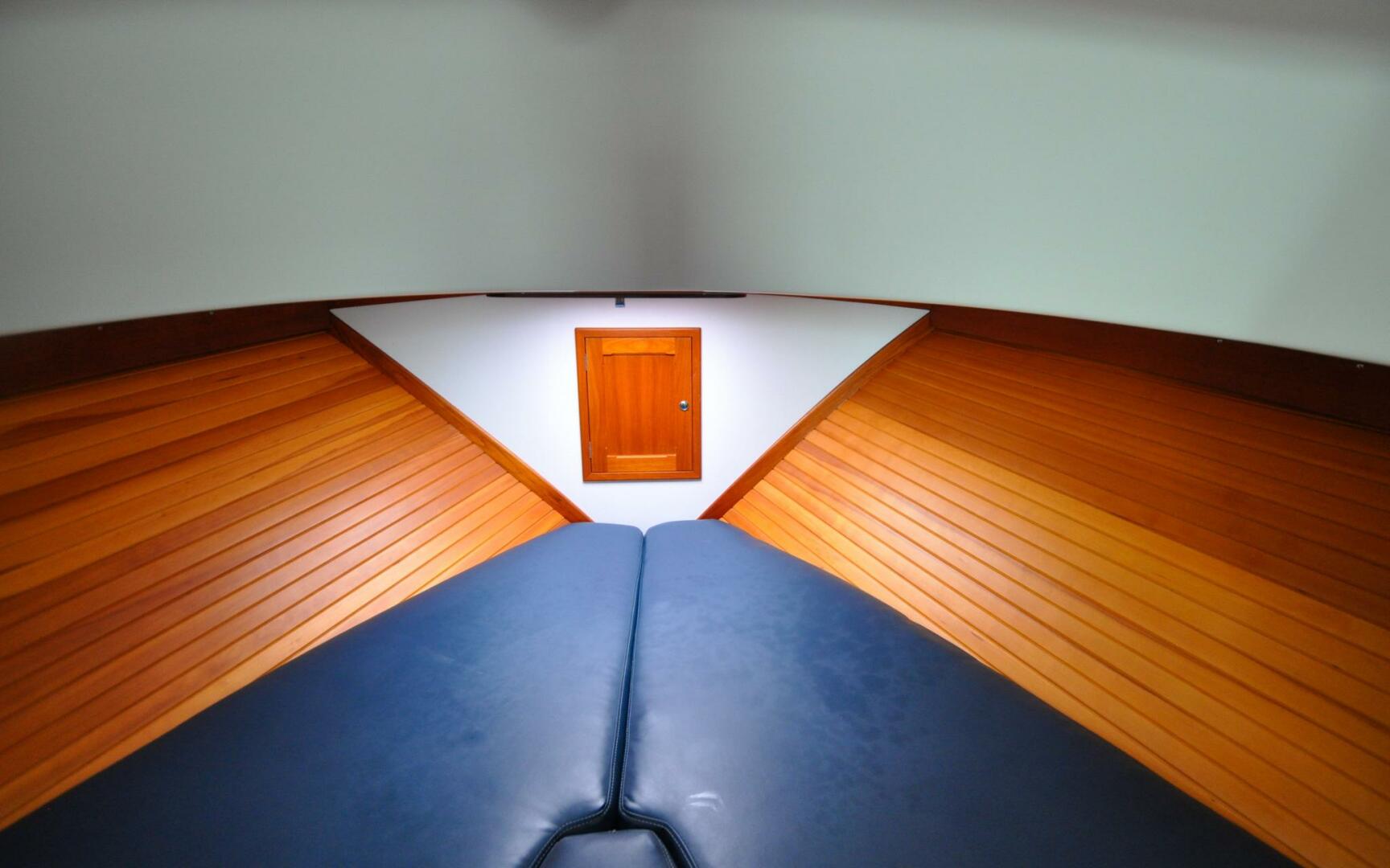 Slide: The Image of Bruckmann 29.9 Bluestar   Finally Maddie   Offered For Sale888 - 3891109