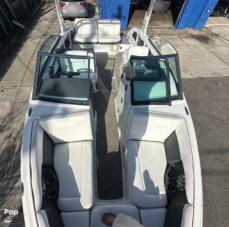 Slide: The Image of Bryant Calandra 23 2019 - 14870714