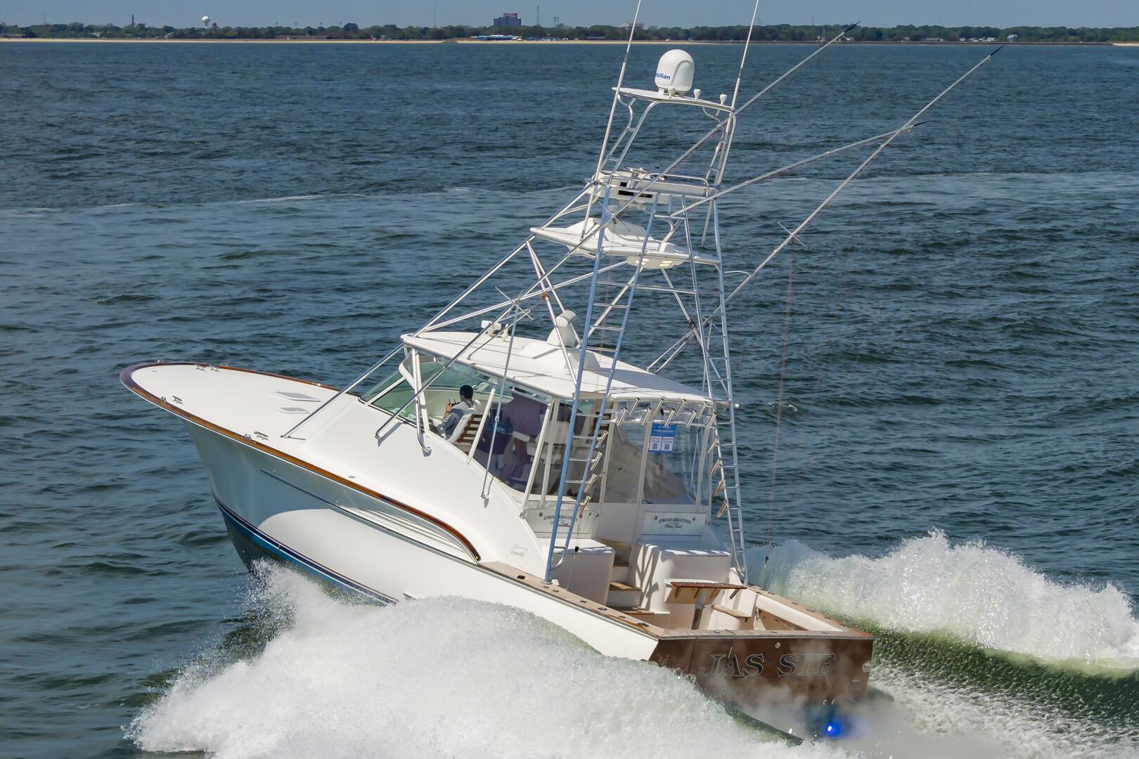 Slide: The Image of Buddy Davis 48 Express 2004 - 5263293