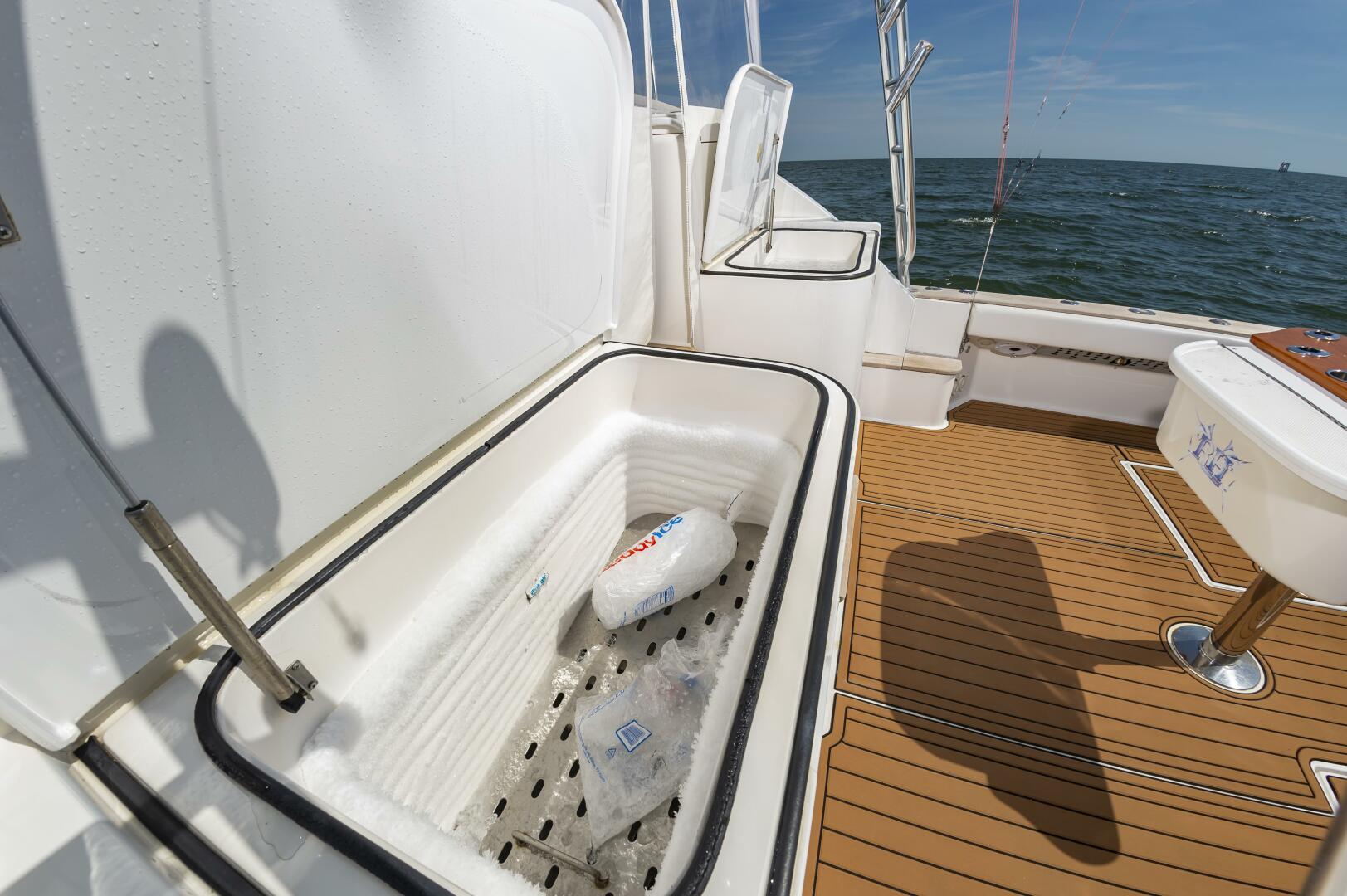 Slide: The Image of Buddy Davis 48 Express 2004 - 5263302