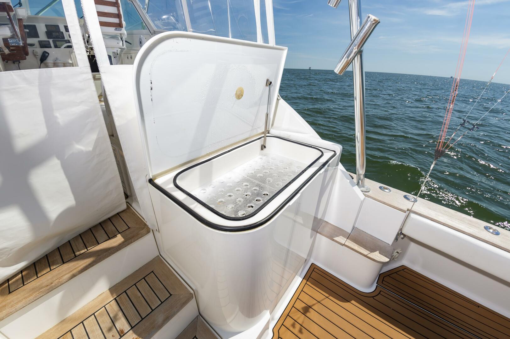 Slide: The Image of Buddy Davis 48 Express 2004 - 5263303