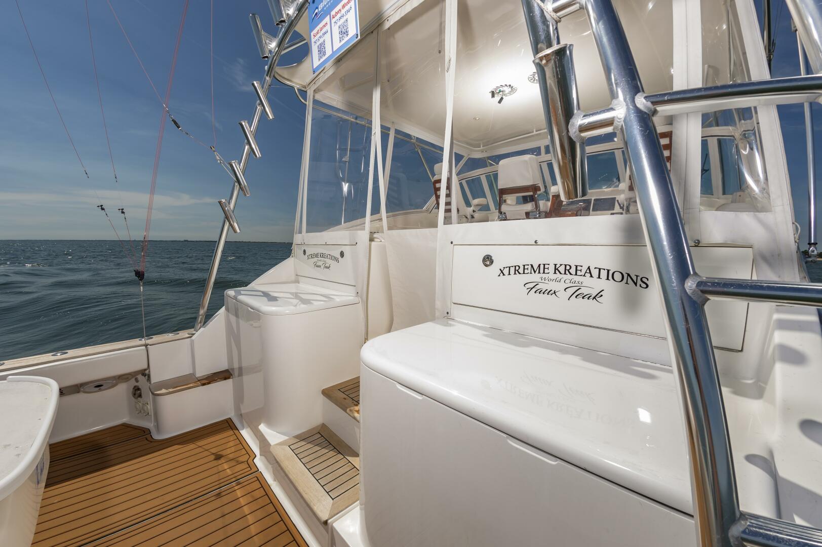 Slide: The Image of Buddy Davis 48 Express 2004 - 5263306