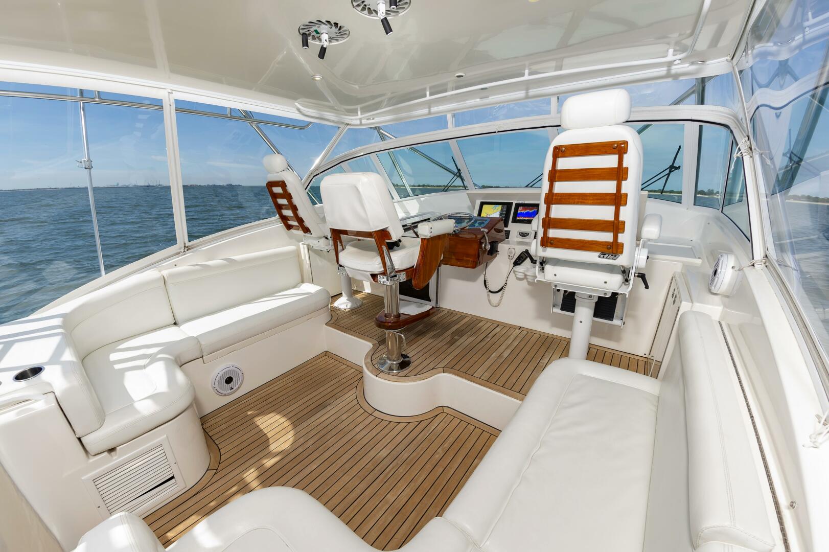 Slide: The Image of Buddy Davis 48 Express 2004 - 5263309