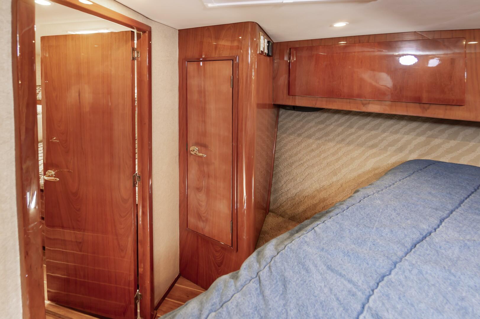 Slide: The Image of Buddy Davis 48 Express 2004 - 5263336