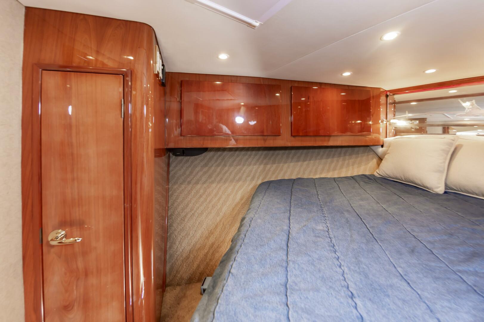 Slide: The Image of Buddy Davis 48 Express 2004 - 5263337