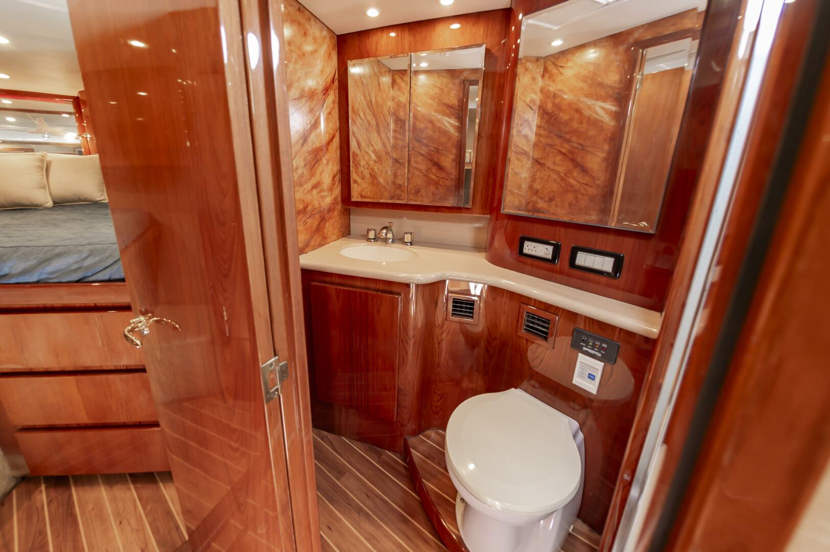 Slide: The Image of Buddy Davis 48 Express 2004 - 5263339