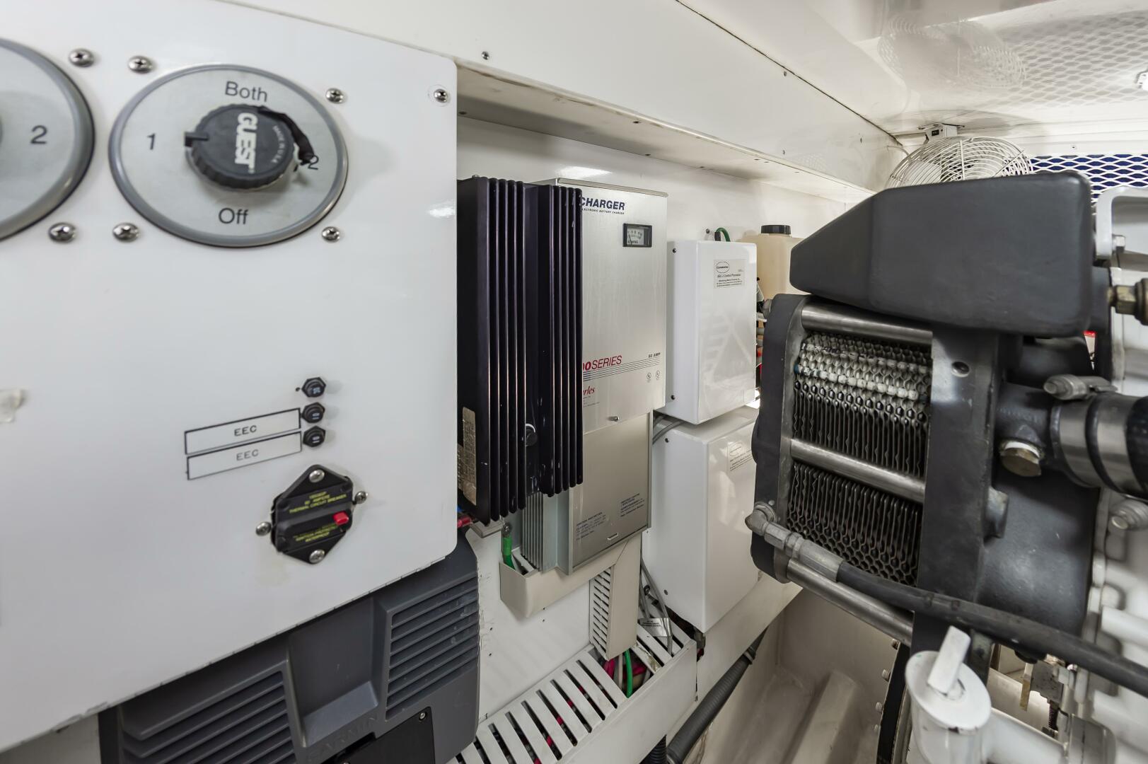 Slide: The Image of Buddy Davis 48 Express 2004 - 5263352