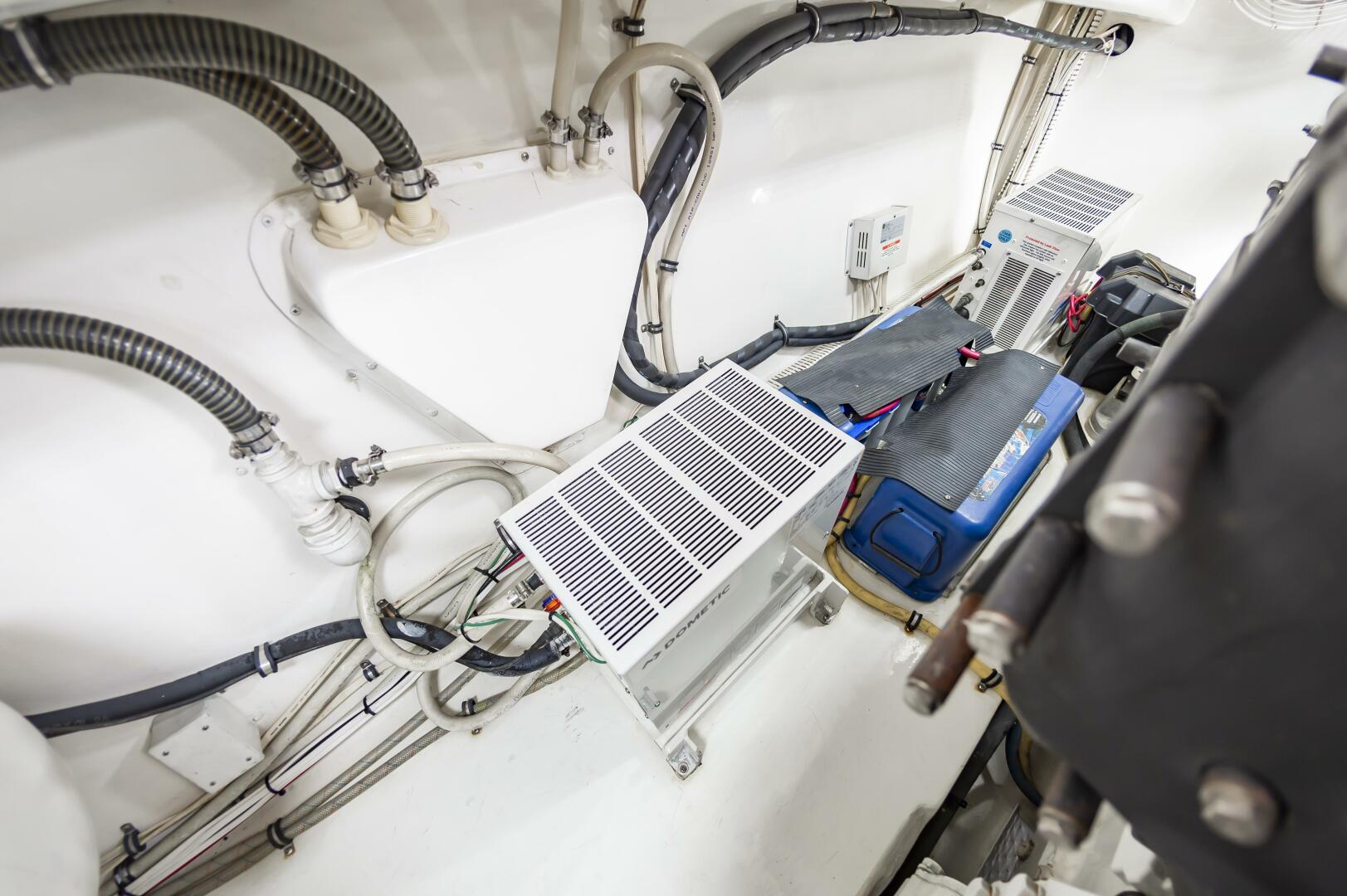 Slide: The Image of Buddy Davis 48 Express 2004 - 5263357