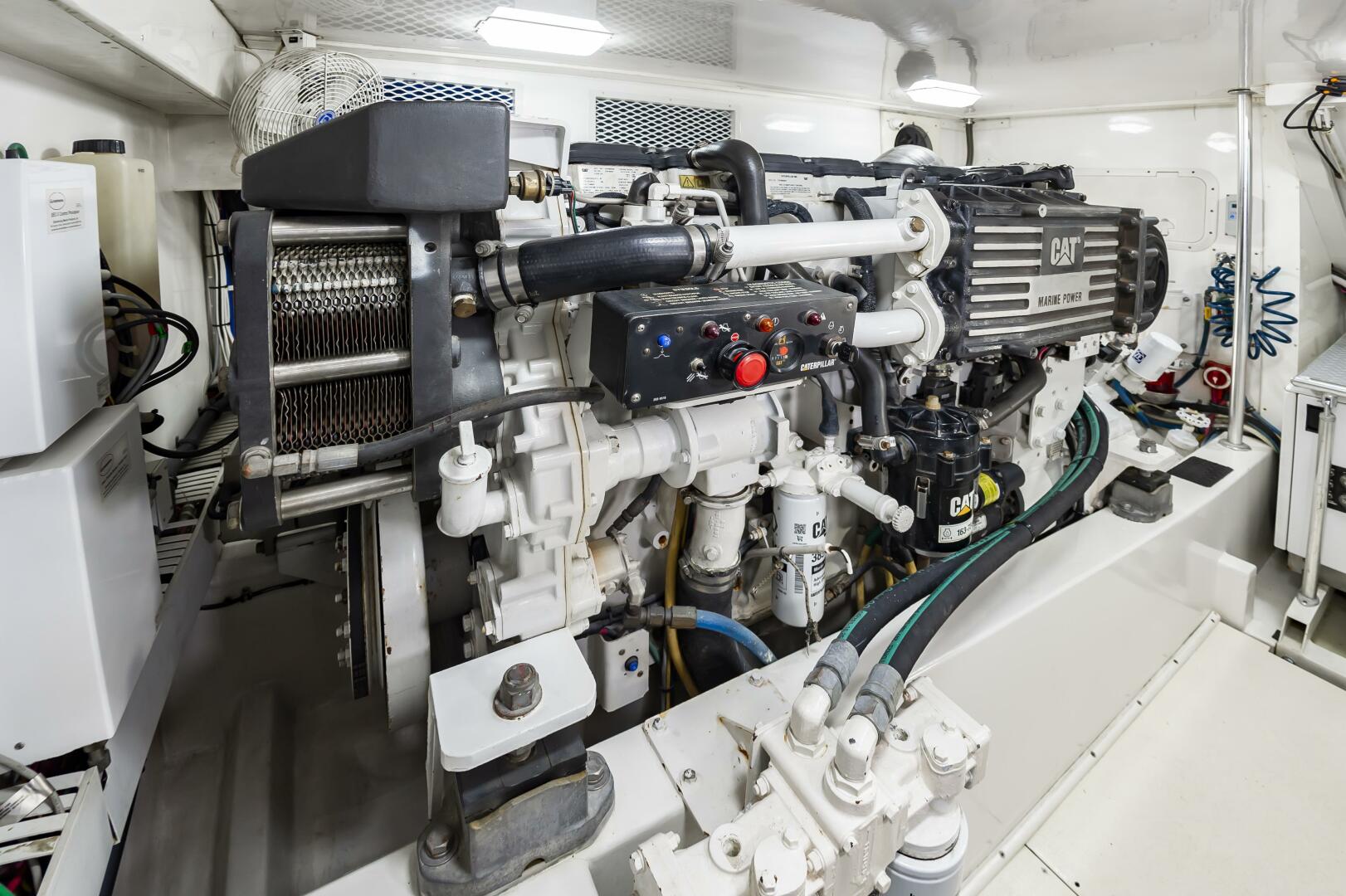 Slide: The Image of Buddy Davis 48 Express 2004 - 5263361