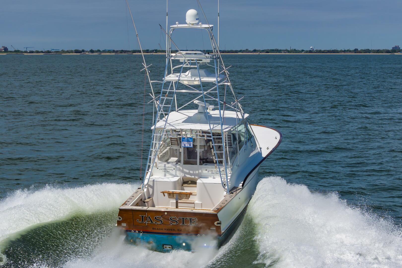 Slide: The Image of Buddy Davis 48 Express 2004 - 5263370