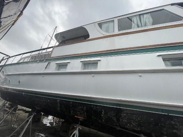 Slide: The Image of Burger 60 Tri Cabin 1962 - 4