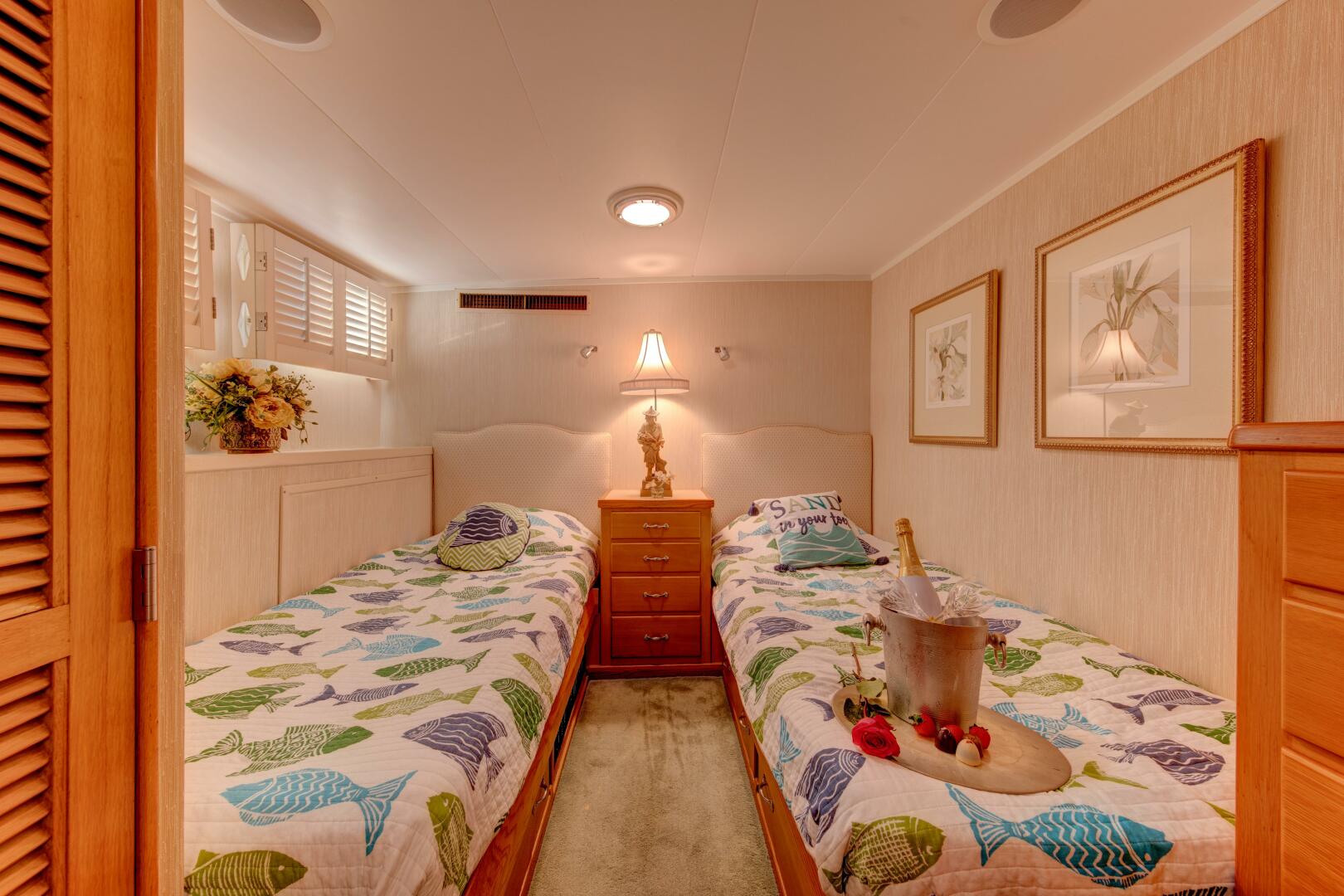 Slide: The Image of Guest Stateroom Twin Berths - 4057180