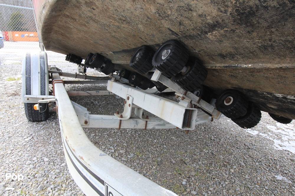 Slide: The Image of C-Hawk 25 Cabin 1986 - 15198968