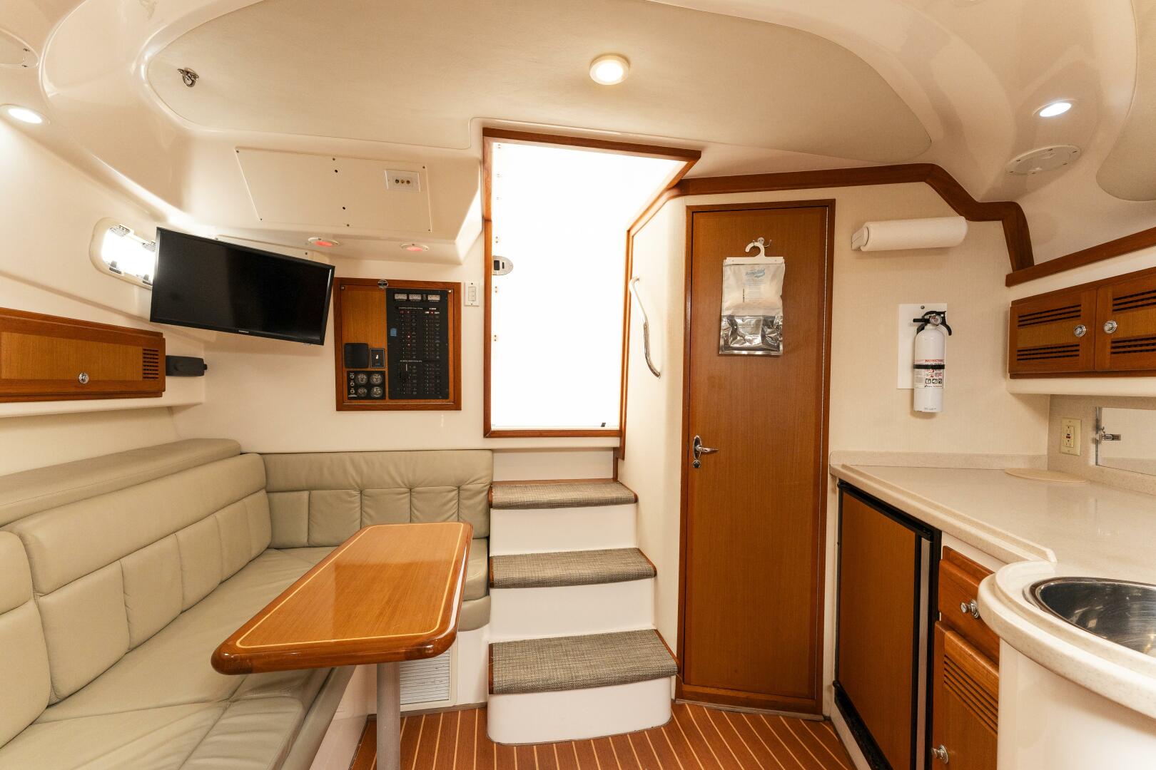 Slide: The Image of 2003 31 Cabo Express - Ramble On - 5158536