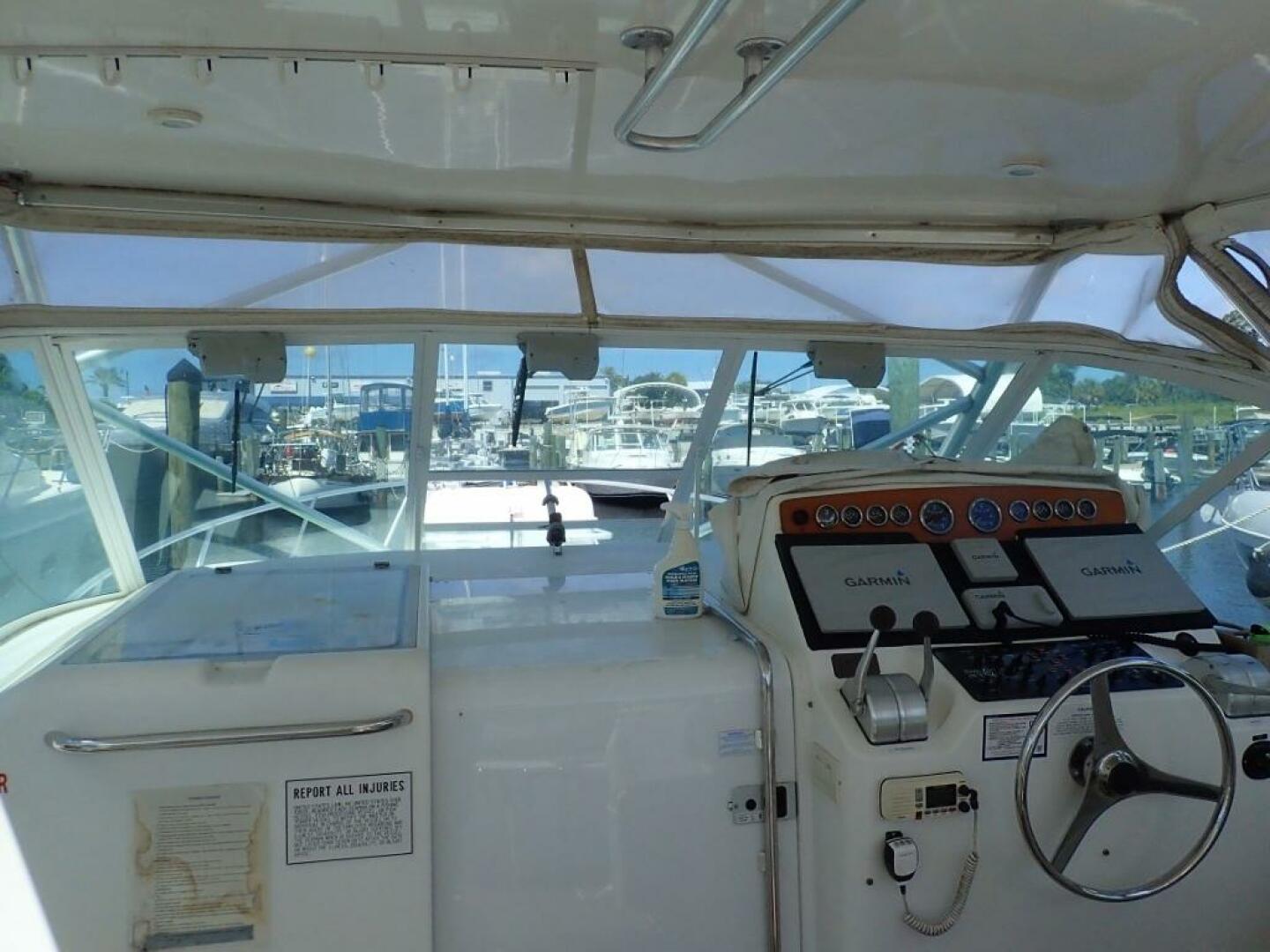 Slide: The Image of Cabo 35 Express 2000 - 4628057