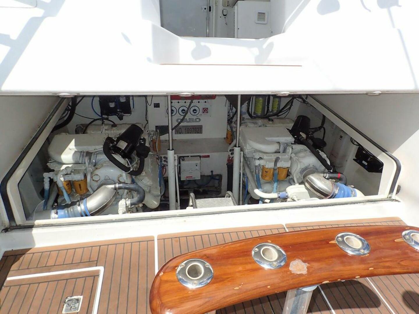 Slide: The Image of Cabo 35 Express 2000 - 5181408