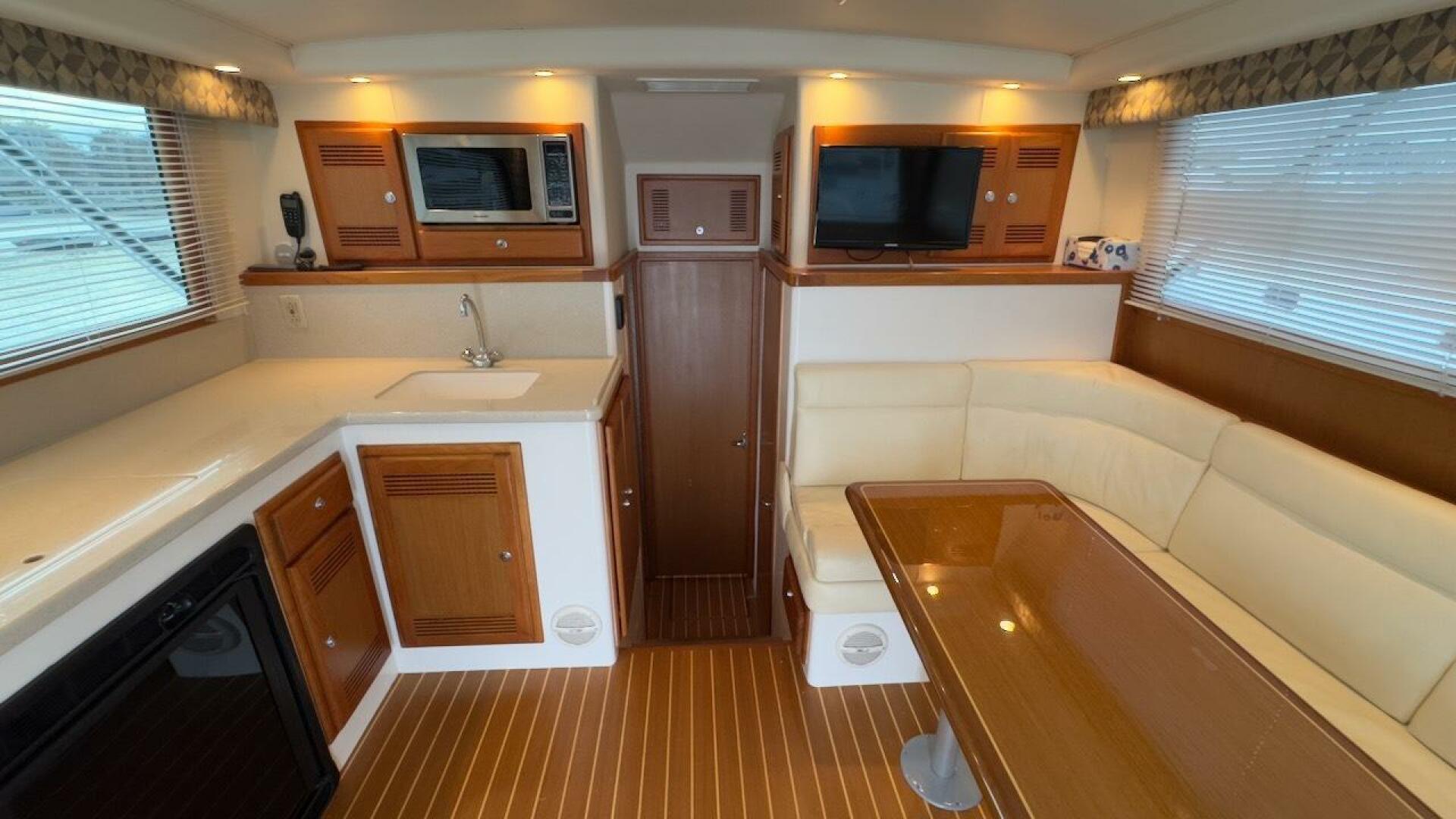Slide: The Image of Cabo 35 Flybridge Sportfisher 2003 - 5214400