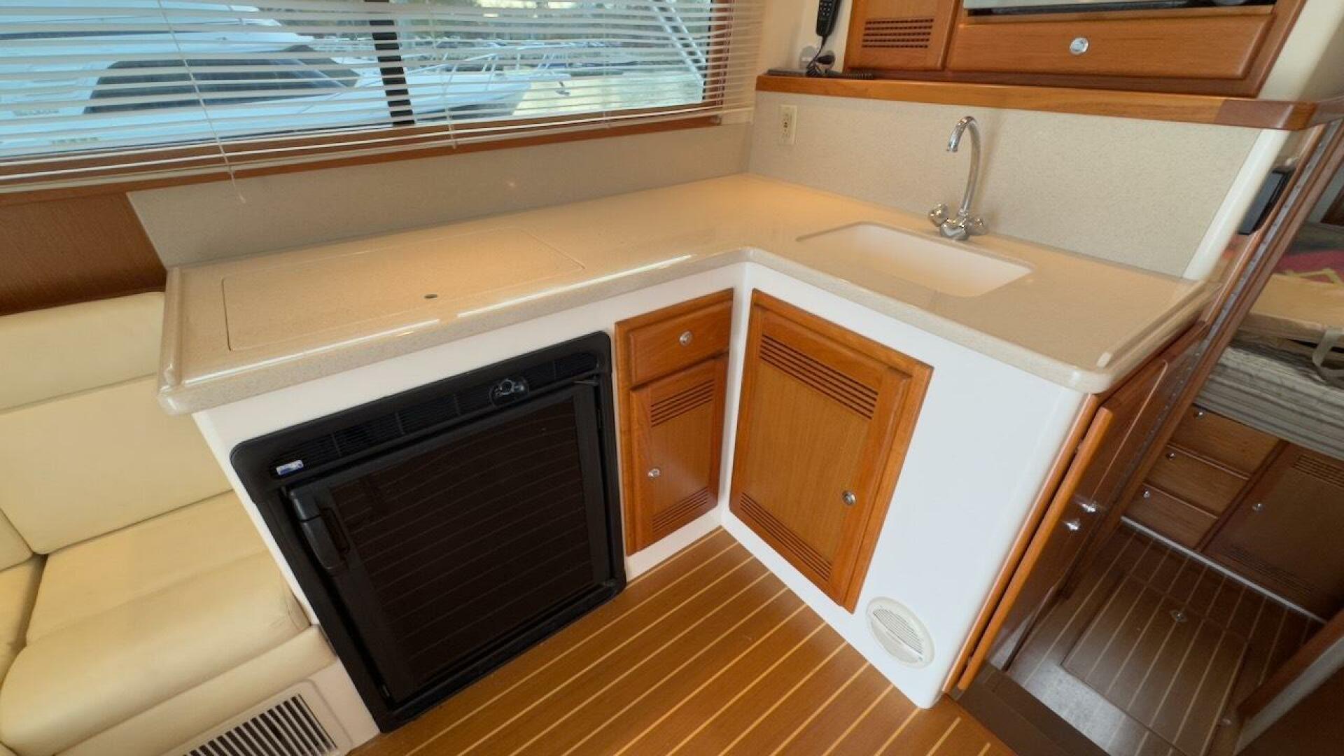 Slide: The Image of Cabo 35 Flybridge Sportfisher 2003 - 5214397