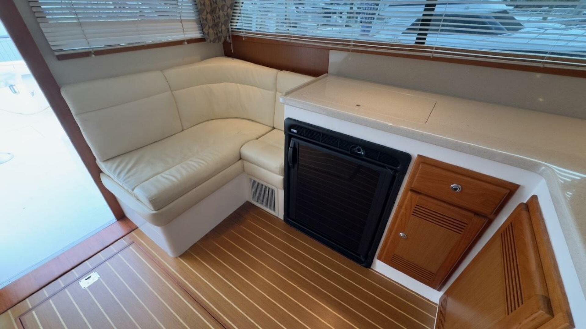 Slide: The Image of Cabo 35 Flybridge Sportfisher 2003 - 5214398