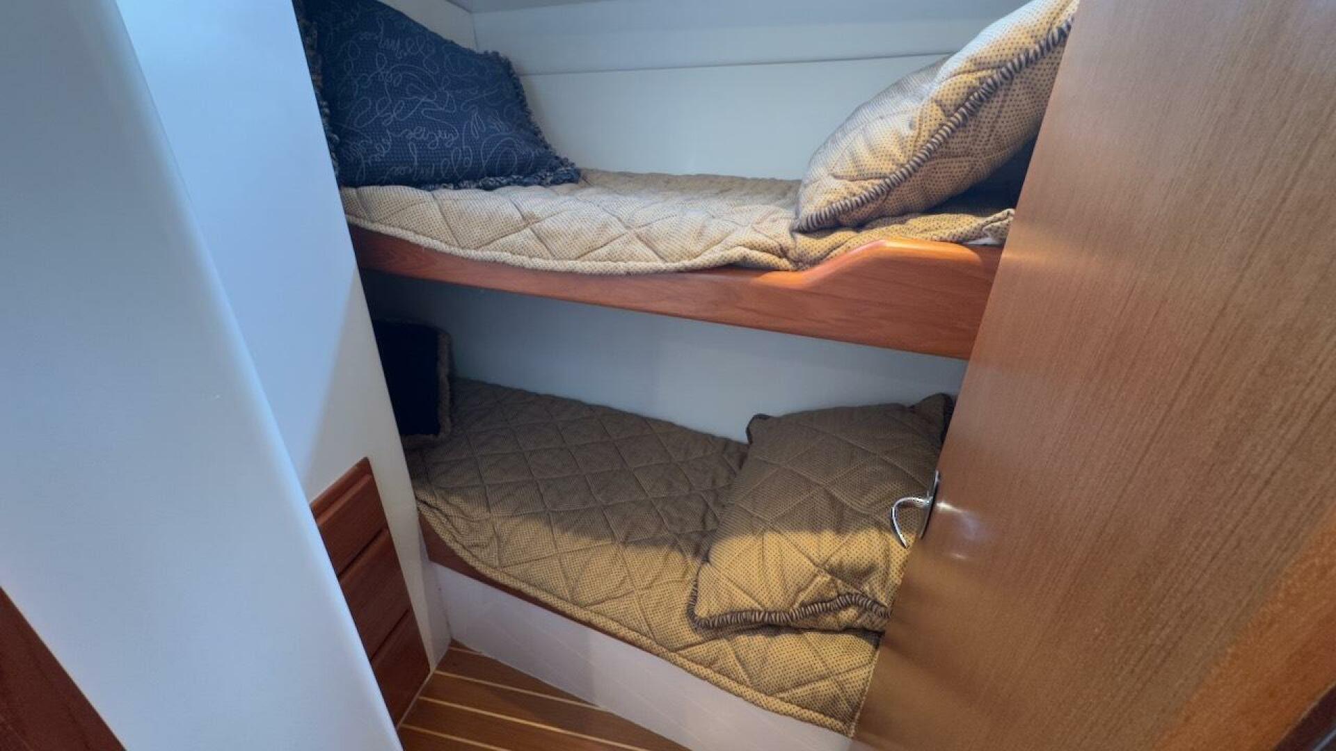 Slide: The Image of Cabo 35 Flybridge Sportfisher 2003 - 5214403