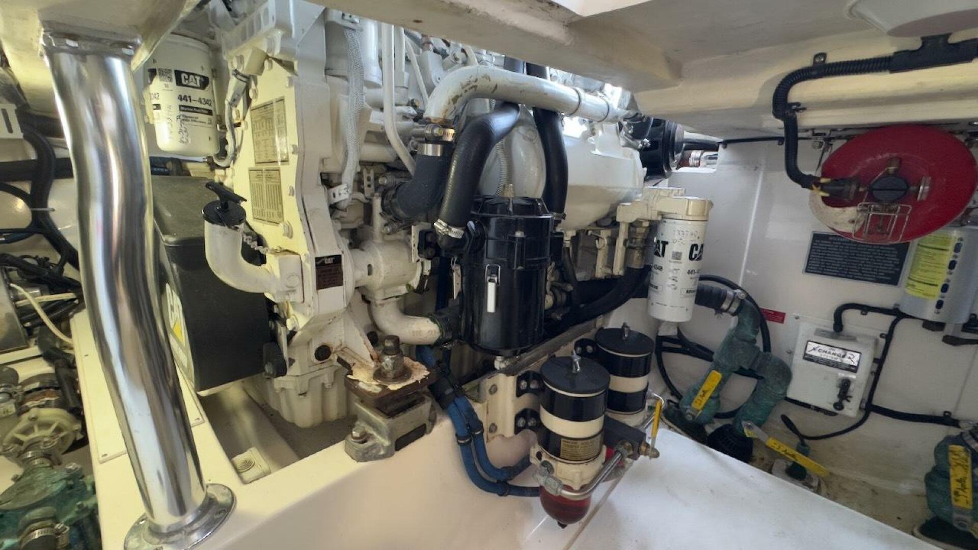 Slide: The Image of Cabo 35 Flybridge Sportfisher 2003 - 5214413