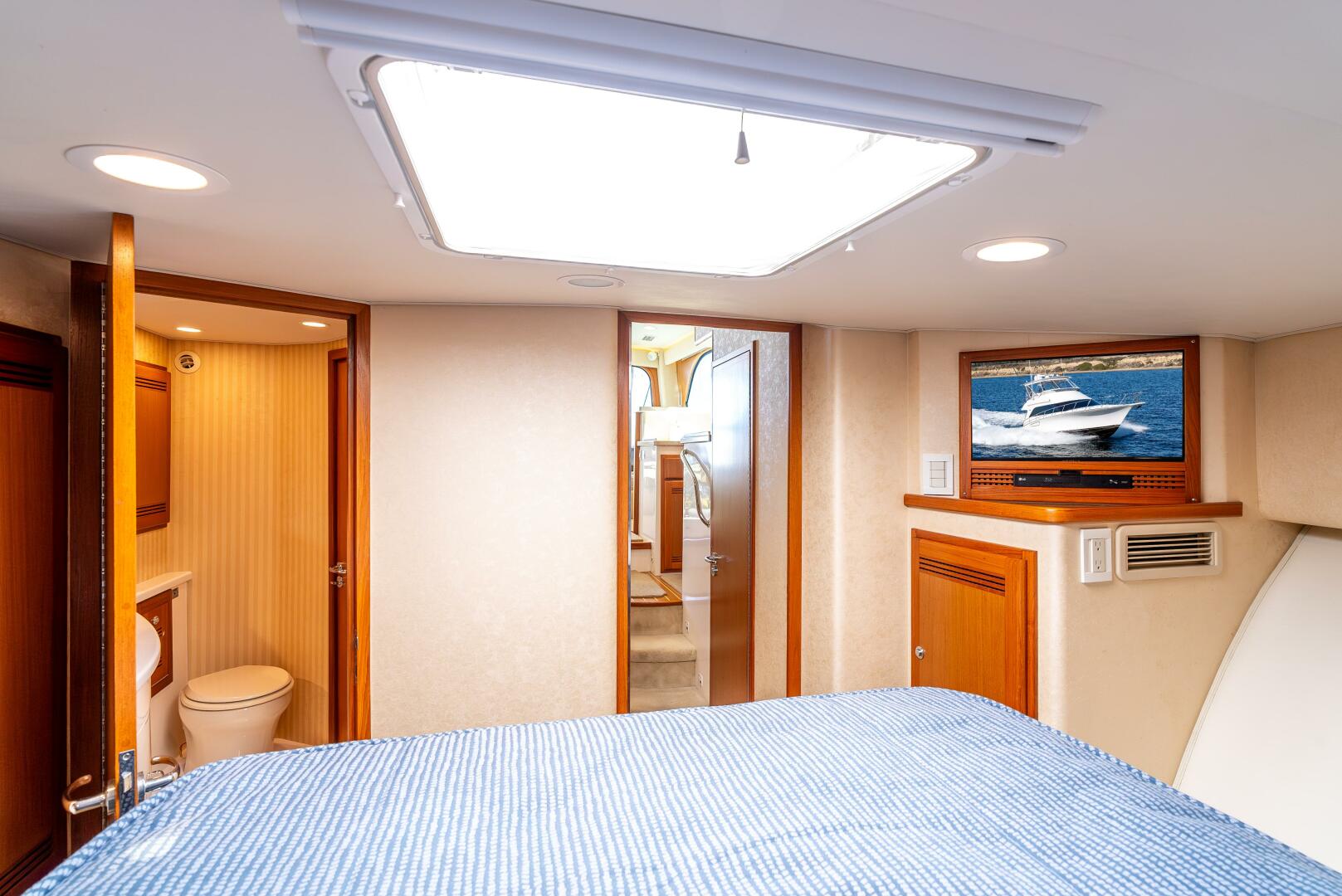 Slide: The Image of 2005 Cabo 40 Flybridge - MUSTANG - 4952628