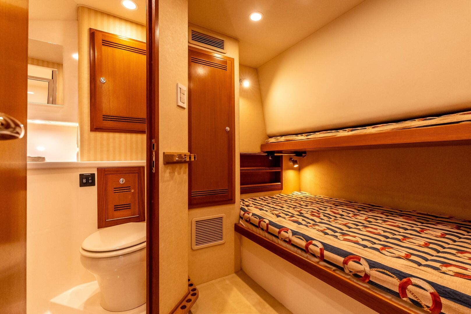 Slide: The Image of 2005 Cabo 40 Flybridge - MUSTANG - 4952634