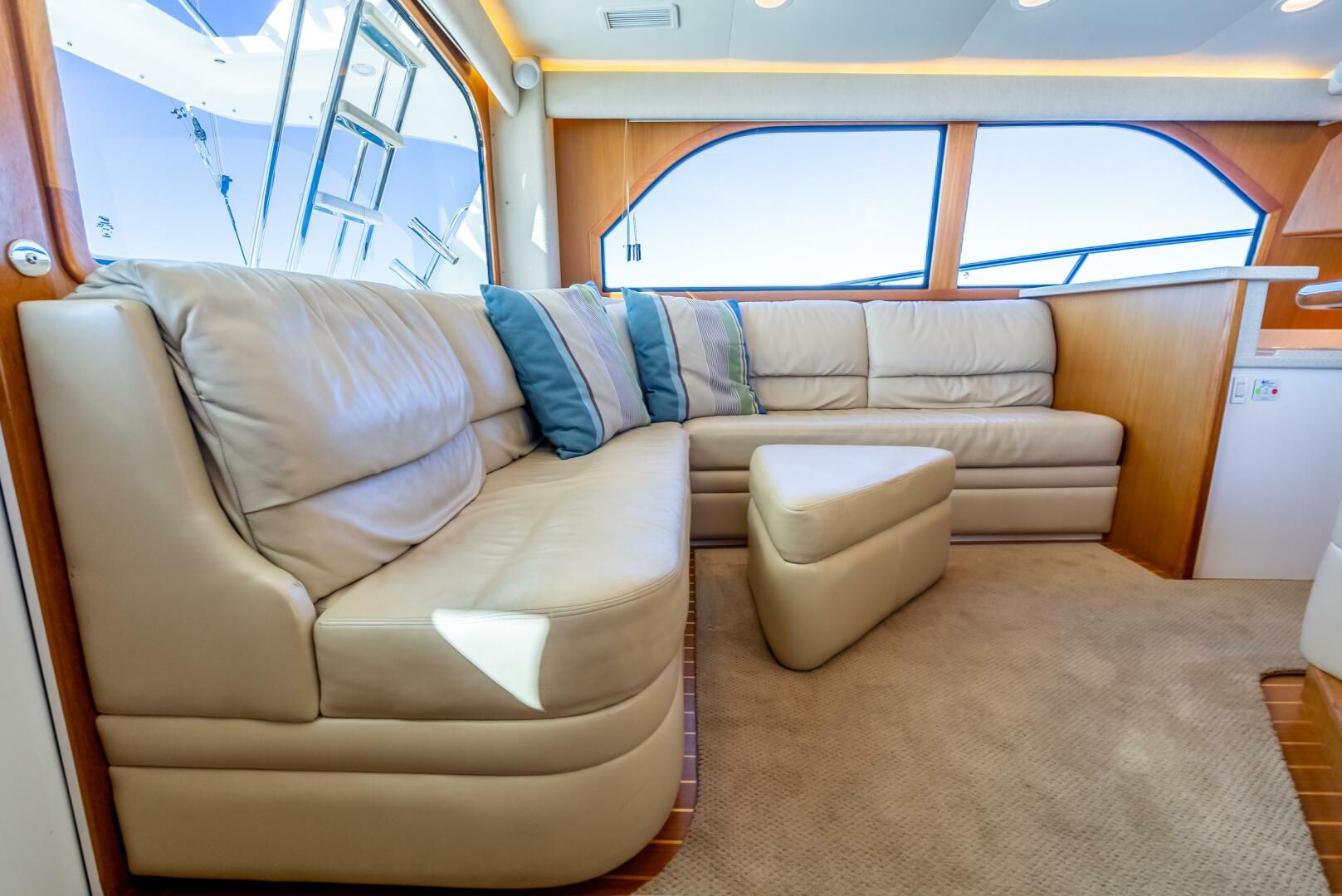 Slide: The Image of 2005 Cabo 40 Flybridge - MUSTANG - 4952625