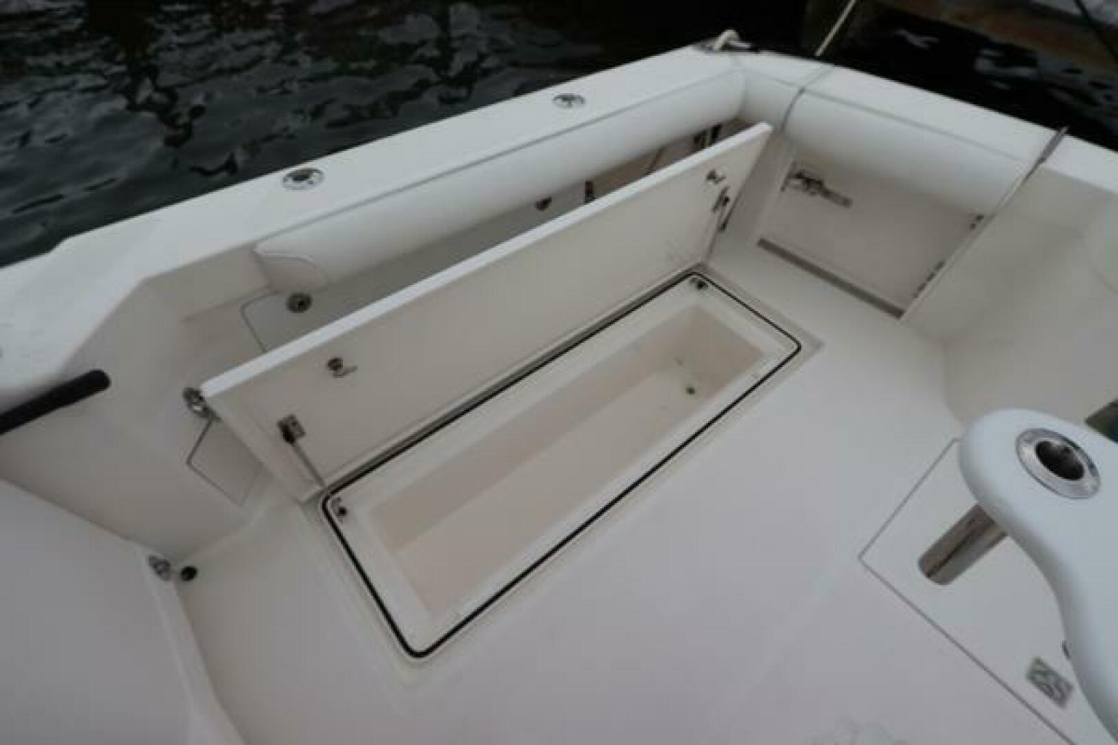 Slide: The Image of Cabo 40 Hardtop Express 2007 - 5290717