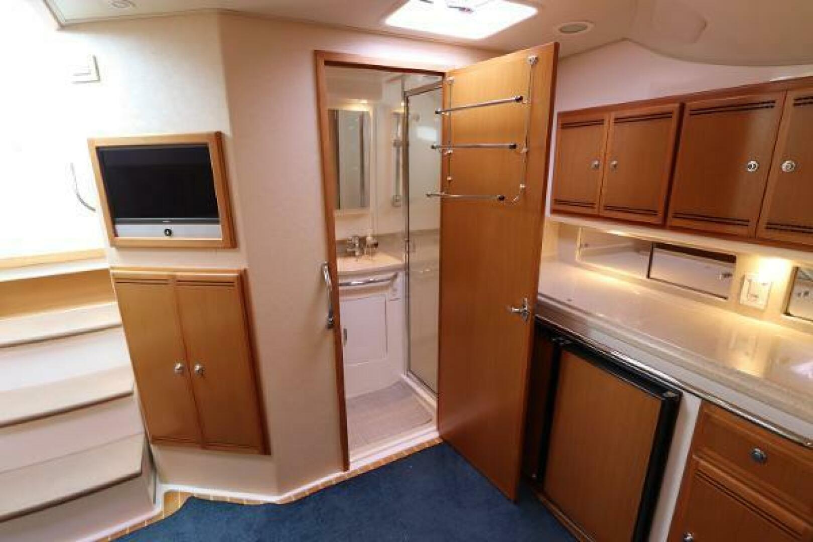 Slide: The Image of Cabo 40 Hardtop Express 2007 - 5290767