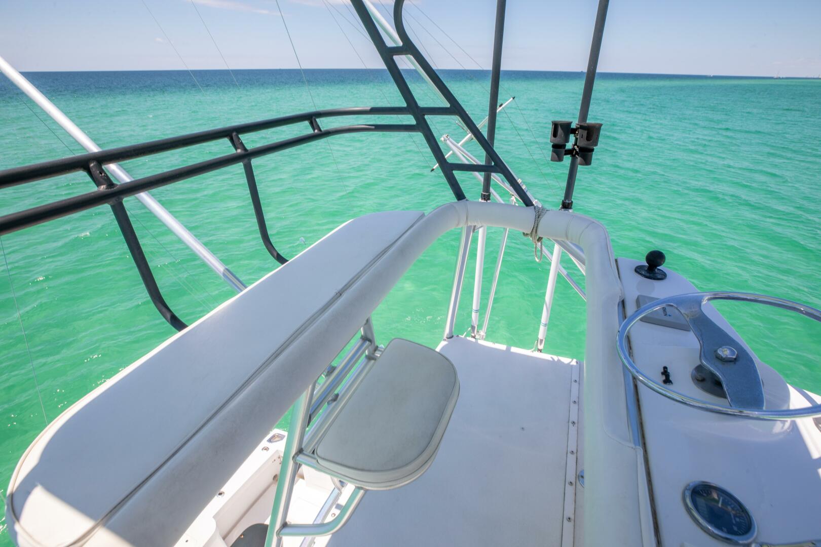 Slide: The Image of 2000 Cabo 45 Express TAIL WALKER-Tower 4 - 4350923