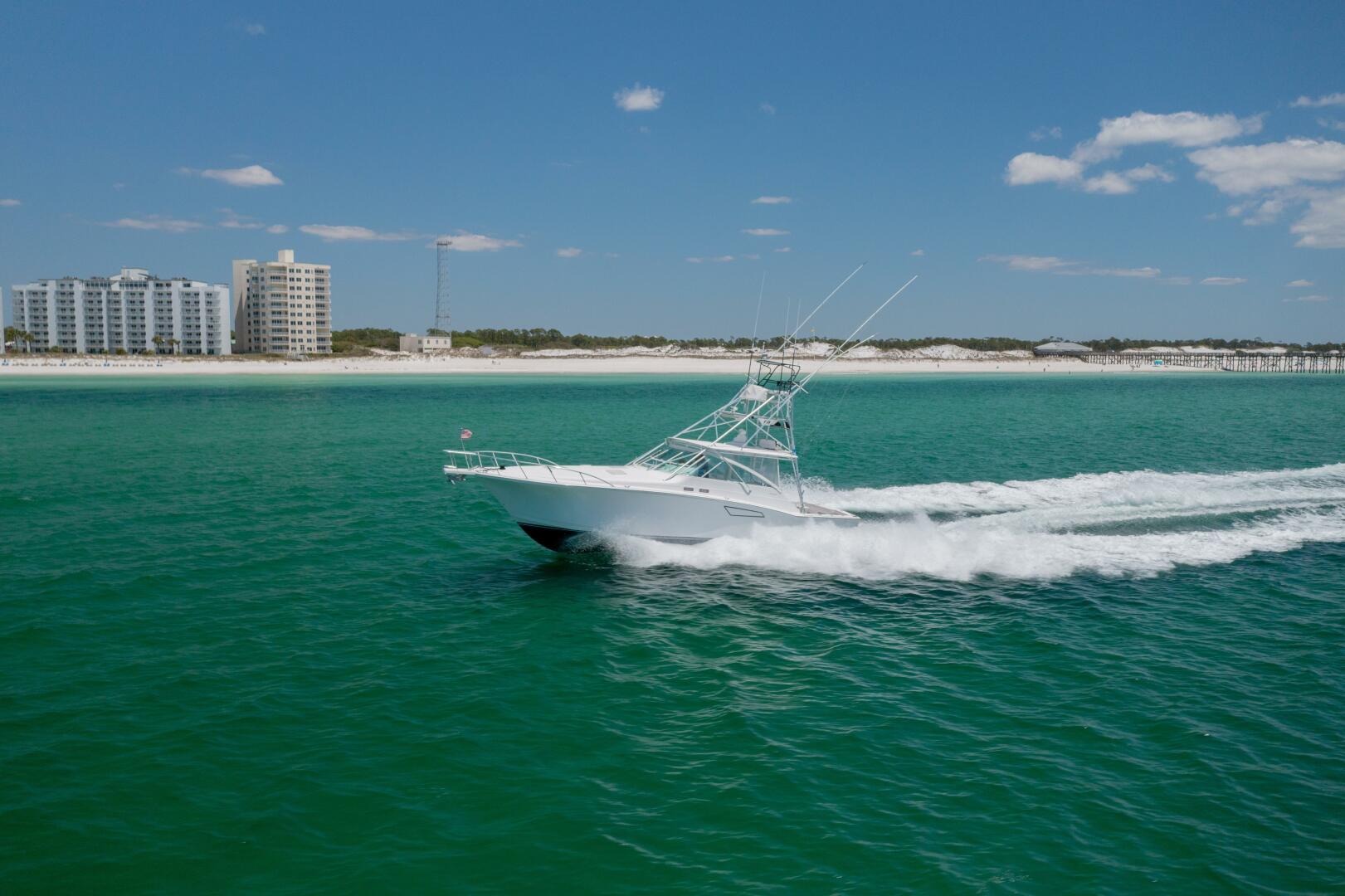 Slide: The Image of 2000 Cabo 45 Express TAIL WALKER-Port Running - 4350935