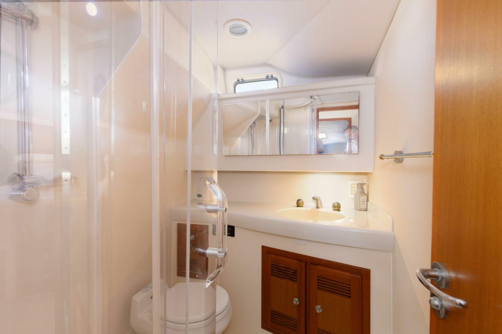 Slide: The Image of Cabo 47 Sea Magic - Interior Head 2001 Cabo 47 Convertible Sea Magic - 5269352