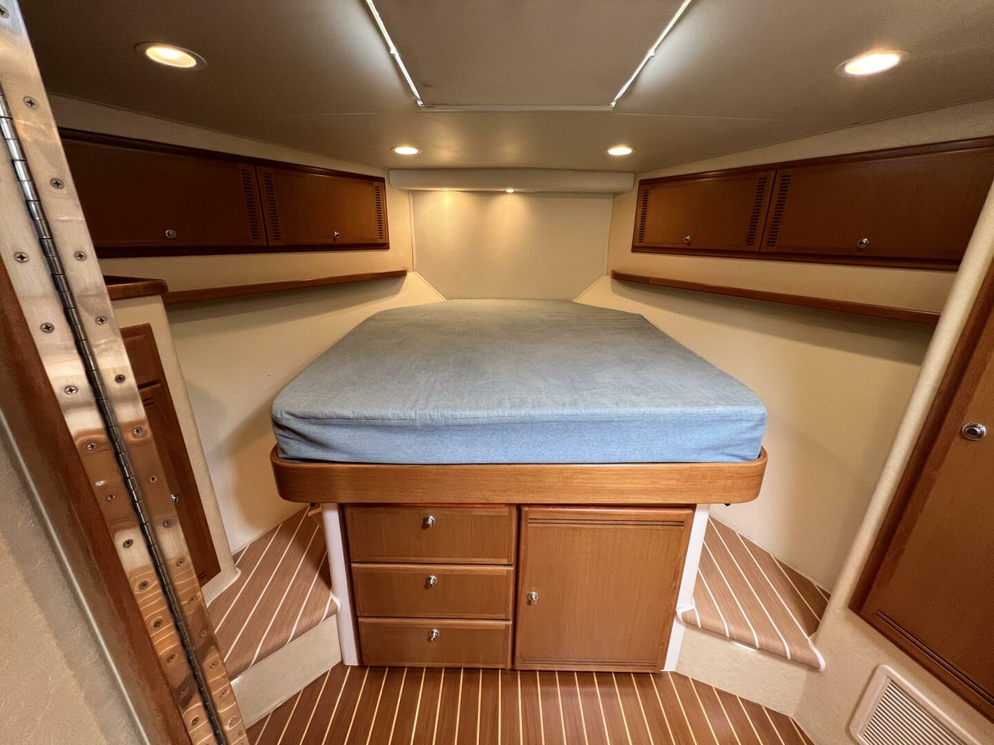 Slide: The Image of 2008 Cabo 52 Express - PACIFIC ADVENTURES - 4581874