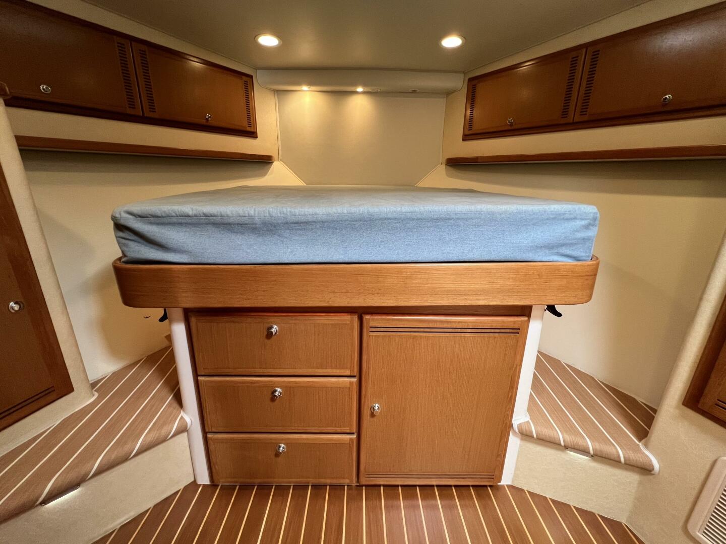 Slide: The Image of 2008 Cabo 52 Express - PACIFIC ADVENTURES - 4581881