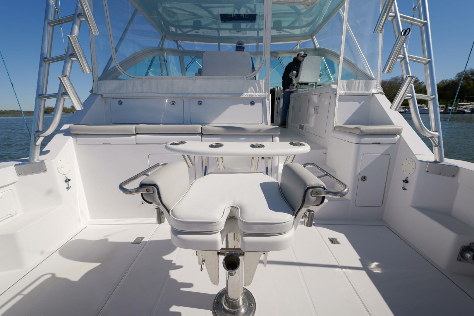 Slide: The Image of 2005 Cabo 45 Express Stovepipe - 5192342