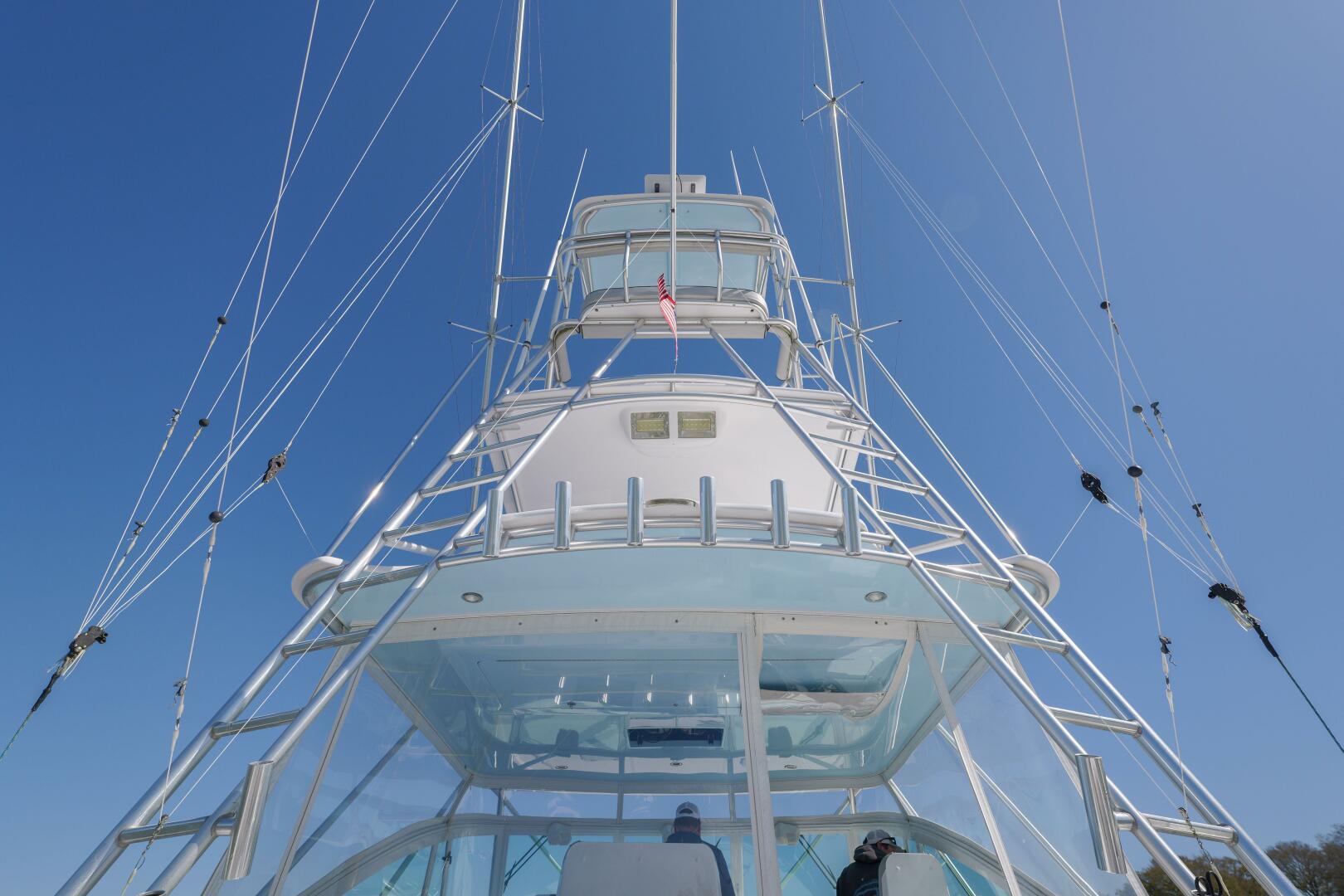 Slide: The Image of 2005 Cabo 45 Express Stovepipe - 5192343