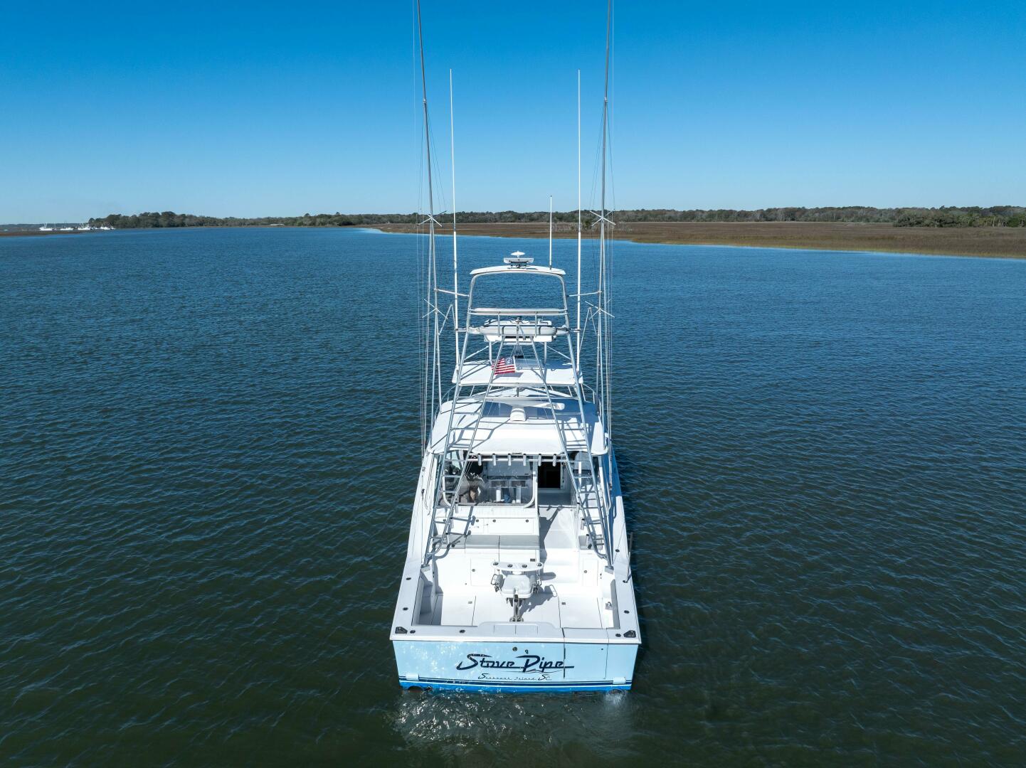 Slide: The Image of 2005 Cabo 45 Express Stovepipe - 5192391