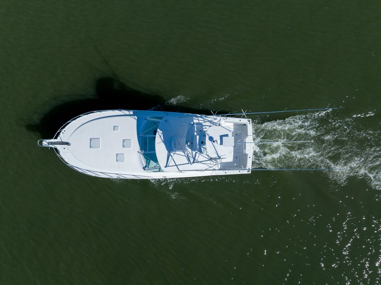 Slide: The Image of 2005 Cabo 45 Express Stovepipe - 5192394