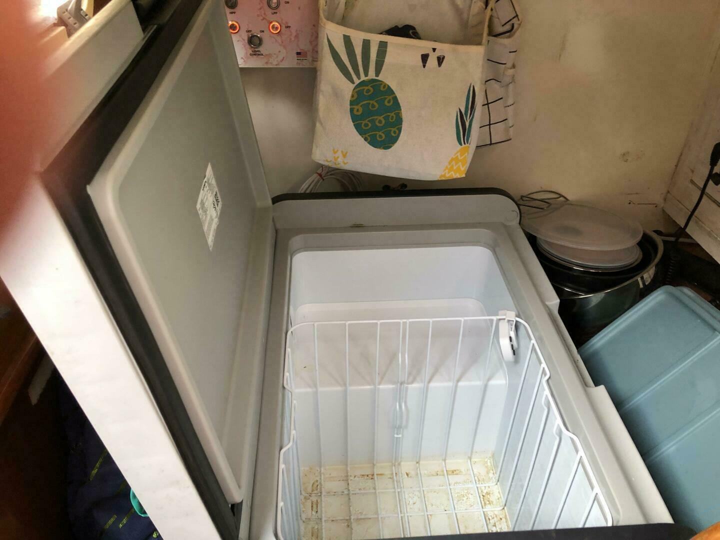 Slide: The Image of Caliber 40 LRC 2000 - 5021415