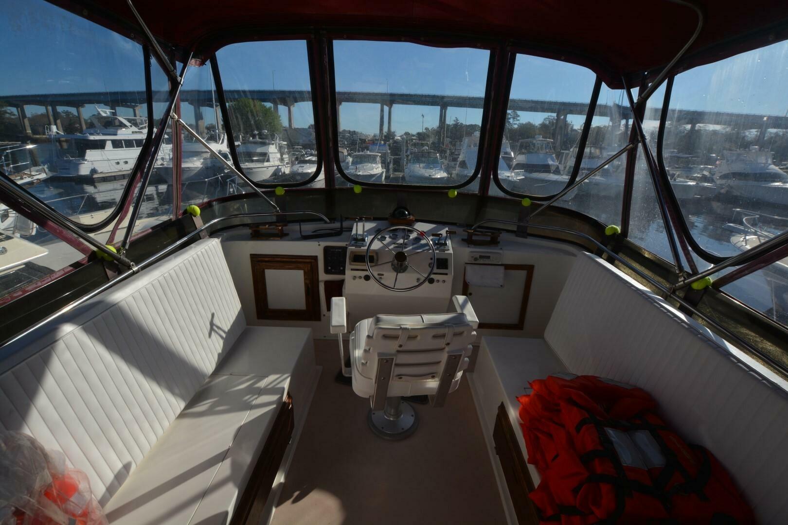 Slide: The Image of Californian 38 Motor Yacht 1983 - 5342098